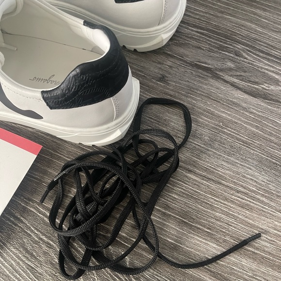 Ferragamo sneakers - Picture 7 of 8